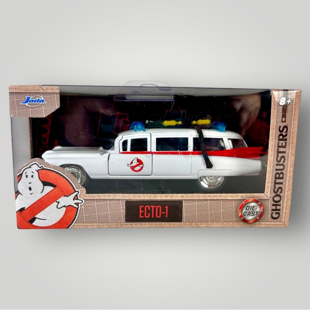 Jada Toys Hollywood Rides: Ghostbusters ECTO-1 1/32 Scale